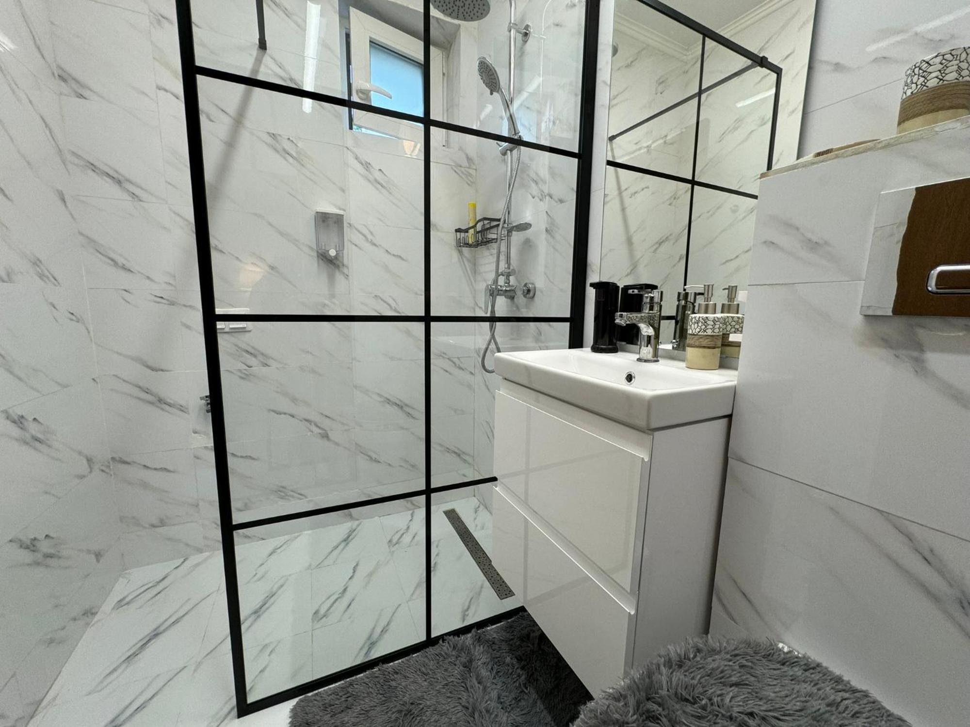 Apartament Lex Bucureşti